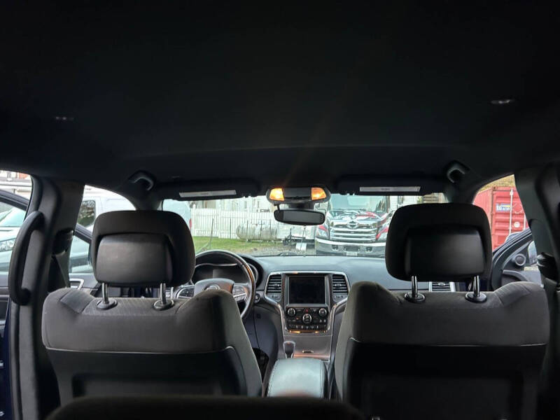 2018 Jeep Grand Cherokee Laredo E