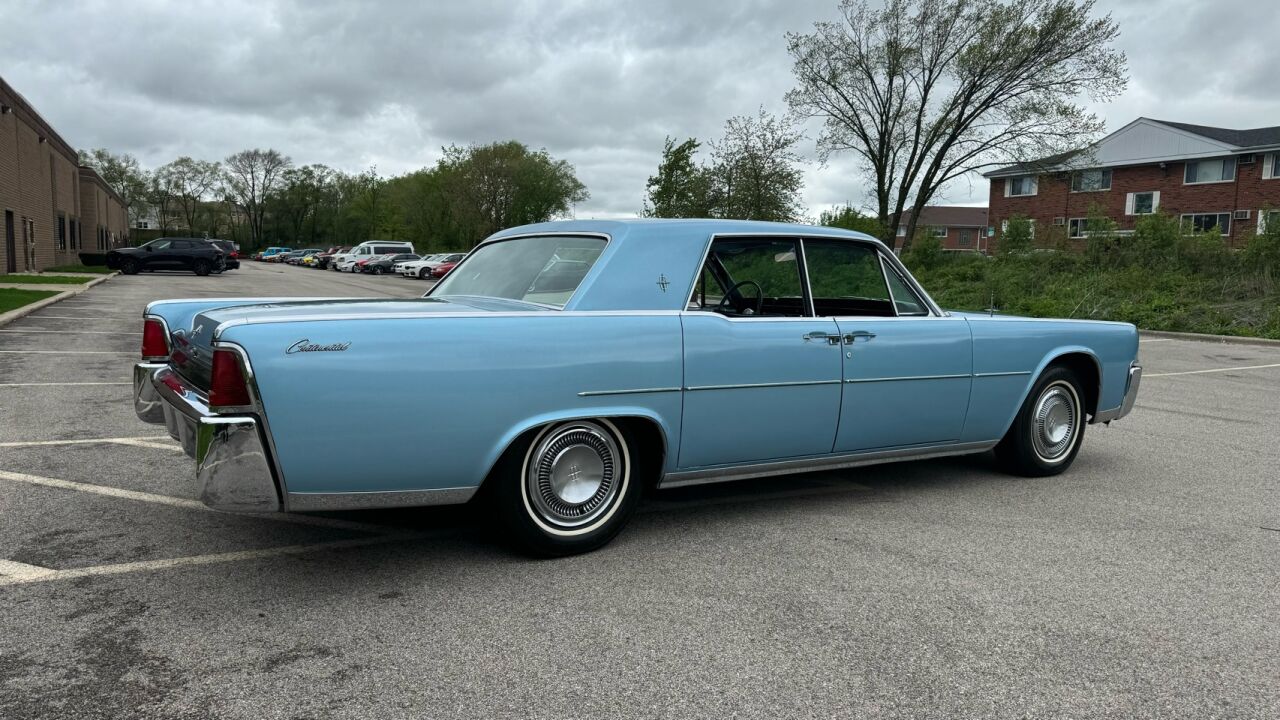 1964 Lincoln Continental 22