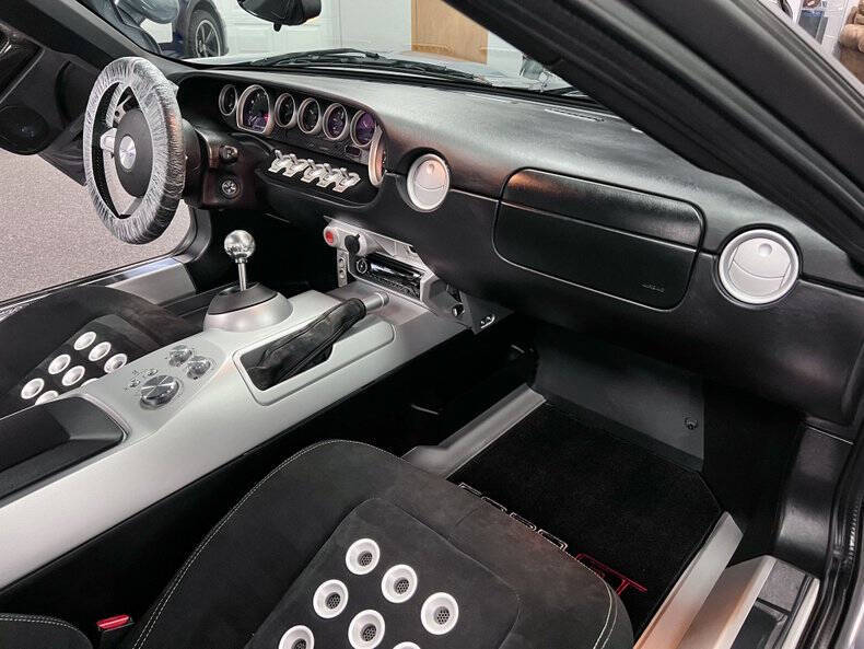 2006 Ford GT