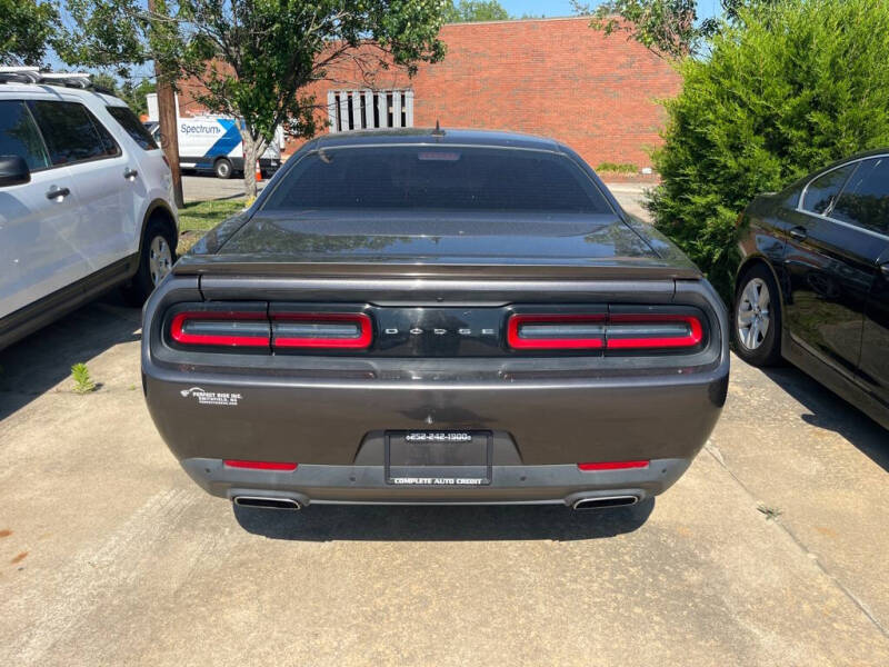 2015 Dodge Challenger SXT