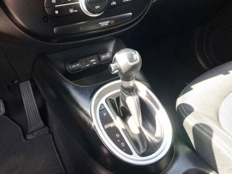 2019 Kia Soul +