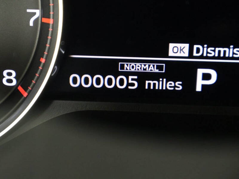 2025 Mitsubishi Outlander ES