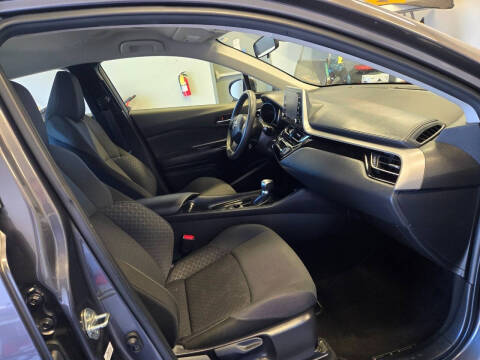 2021 Toyota C-HR XLE