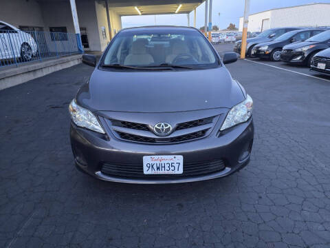 2011 Toyota Corolla LE