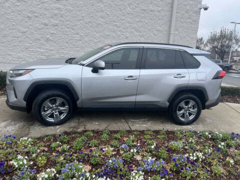 2022 Toyota RAV4 Hybrid XLE