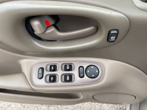 2004 Pontiac Bonneville SLE