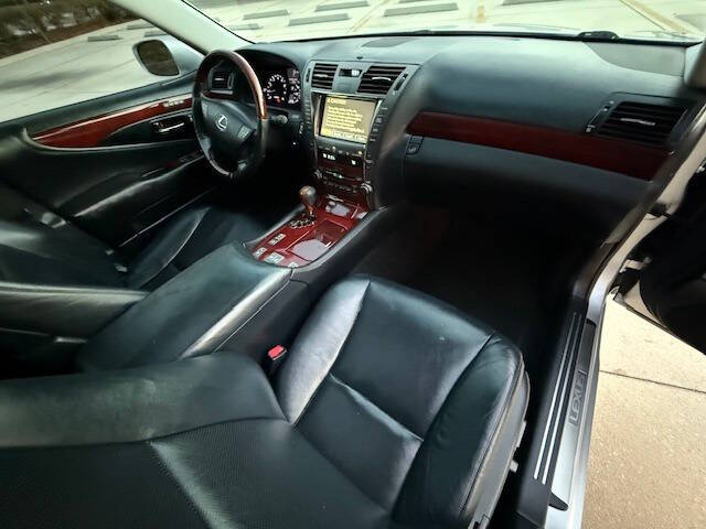 2007 Lexus LS 460