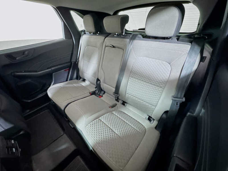 2022 Ford Escape Hybrid SE