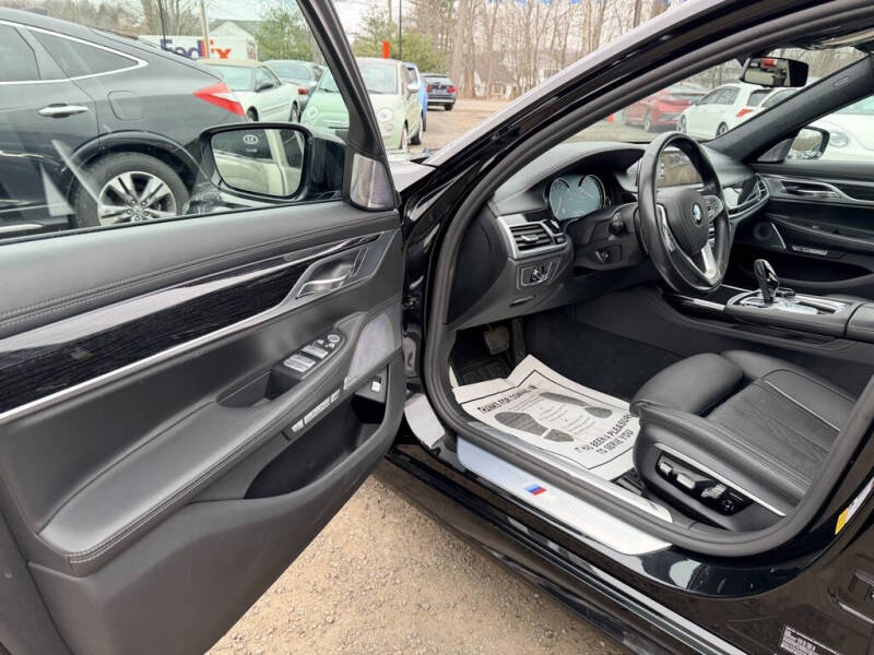 2017 BMW 7 Series 750i