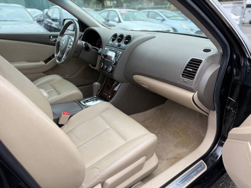 2012 Nissan Altima 3.5 SR