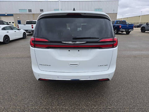 2024 Chrysler Pacifica Limited