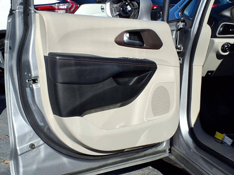 2018 Chrysler Pacifica Touring L