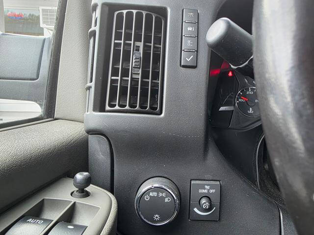 2017 Chevrolet Express LT 2500