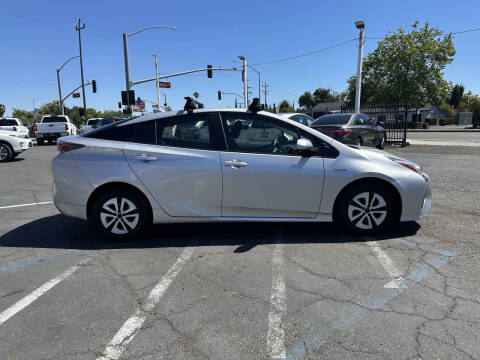 2016 Toyota Prius Two