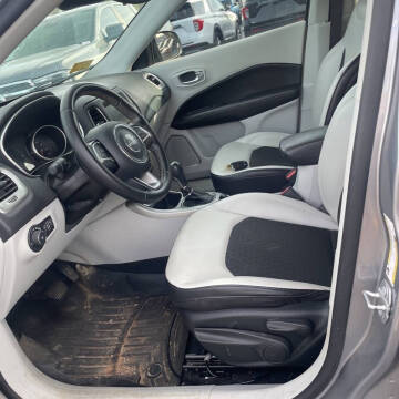 2019 Jeep Compass Sun and Wheel Edition