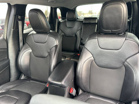 2020 Jeep Cherokee Altitude