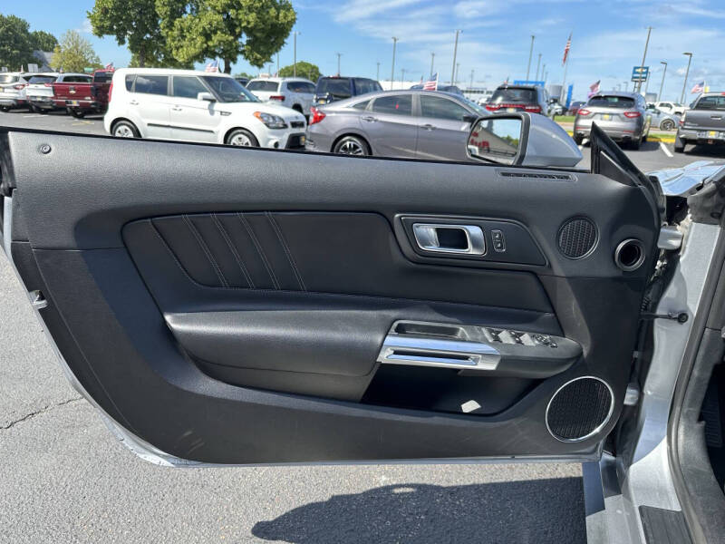 2022 Ford Mustang EcoBoost Premium