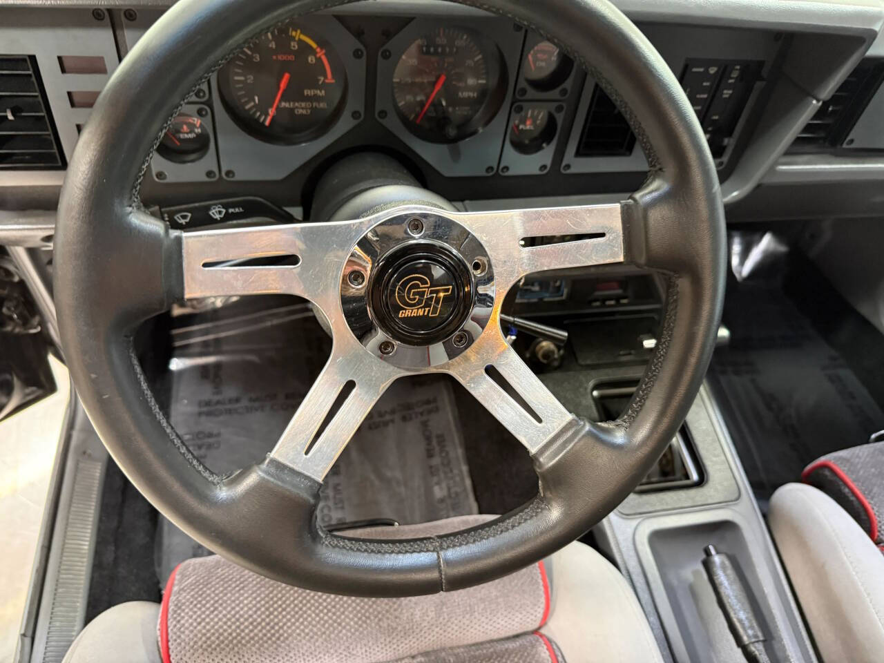 1986 Ford Mustang 28