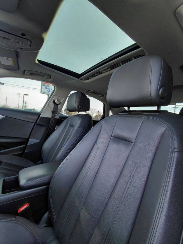 2018 Audi A4 2.0T quattro Premium Plus