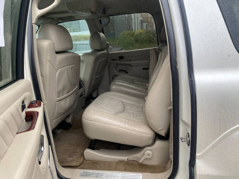 2005 Cadillac Escalade ESV Platinum Edition