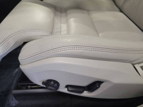 2022 Volvo XC60 Recharge T8 Inscription