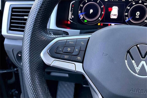 2022 Volkswagen Atlas Cross Sport V6 SEL R-Line 4Motion