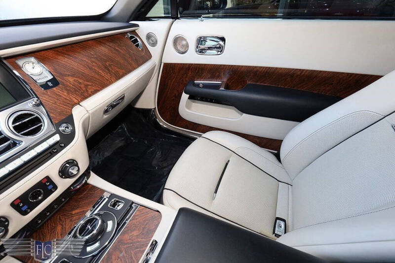 2017 Rolls-Royce Dawn