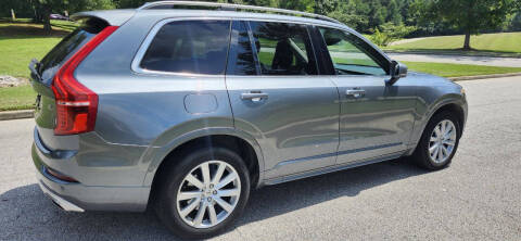 2016 Volvo XC90 T6 Momentum