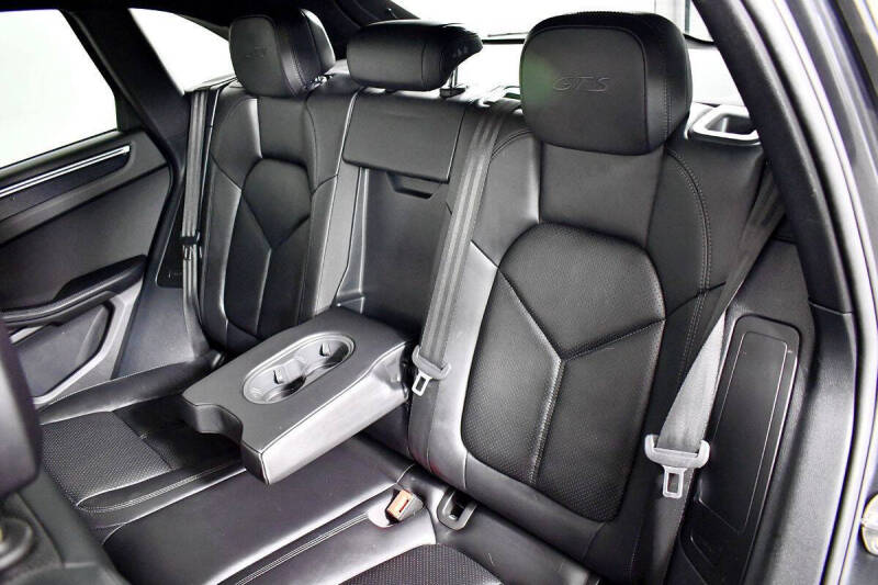 2017 Porsche Macan GTS