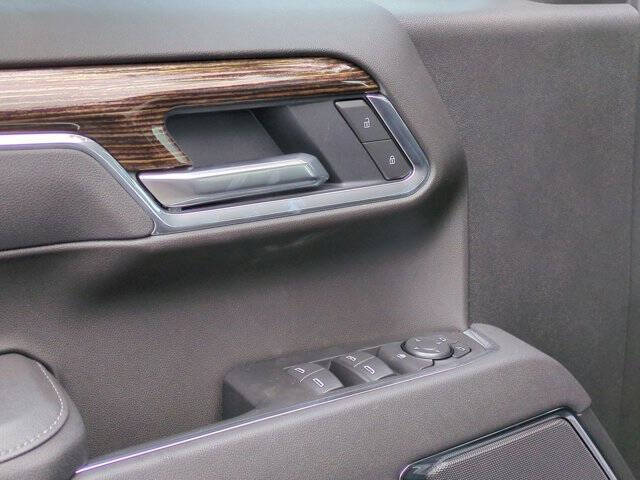 2026 GMC Sierra 1500 Elevation Standard