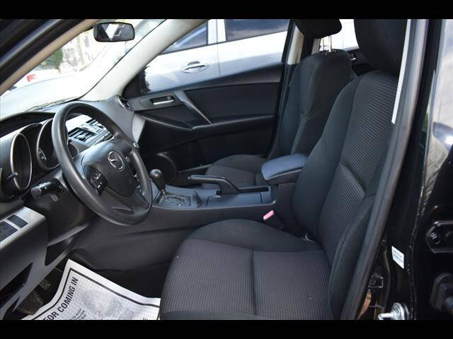 2013 Mazda MAZDA3 i SV