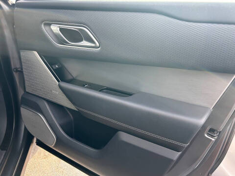 2018 Land Rover Range Rover Velar P250 R-Dynamic SE