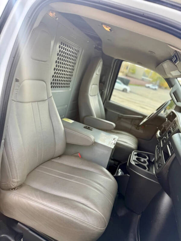 2018 GMC Savana 3500