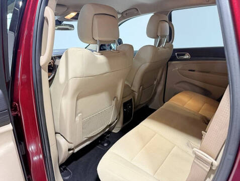 2019 Jeep Grand Cherokee Laredo E