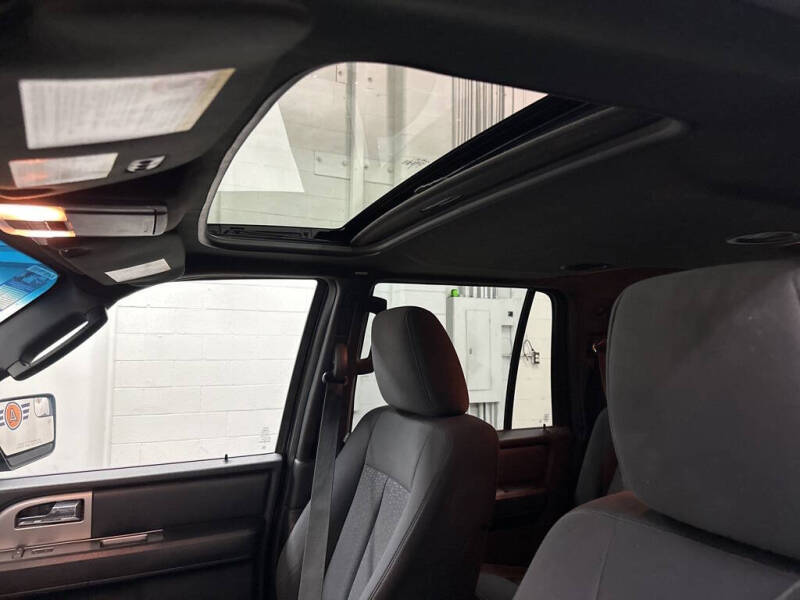 2017 Ford Expedition EL XLT