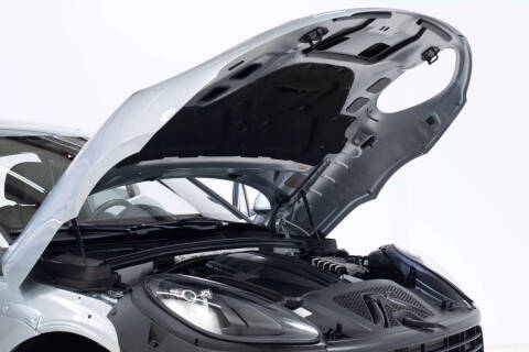 2020 Porsche Macan S