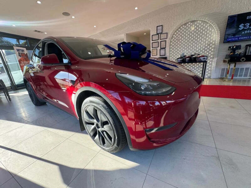 2024 Tesla Model Y Long Range