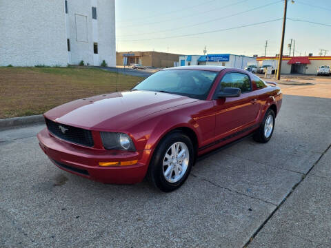 2008 Ford Mustang for sale at DFW Autohaus in Dallas TX