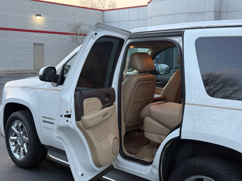 2011 GMC Yukon Denali