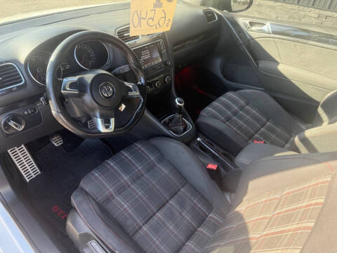 2011 Volkswagen GTI Base PZEV