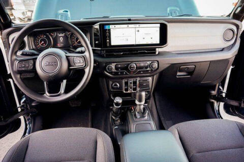 2025 Jeep Gladiator NightHawk