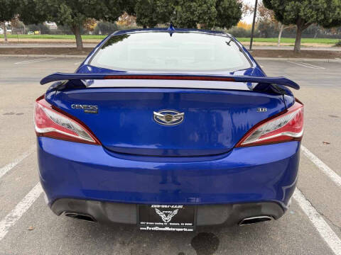 2013 Hyundai Genesis Coupe 3.8 Track