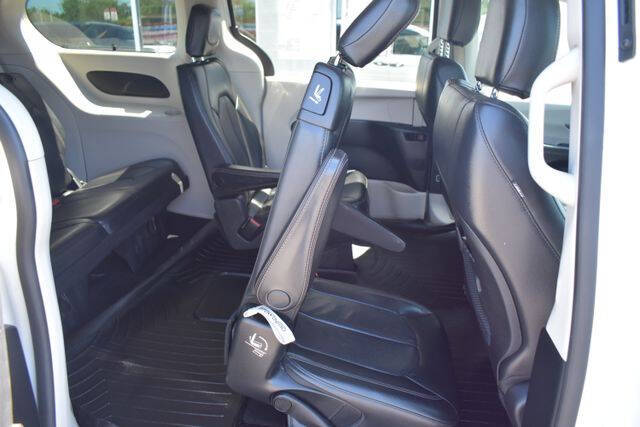 2020 Chrysler Pacifica Touring L
