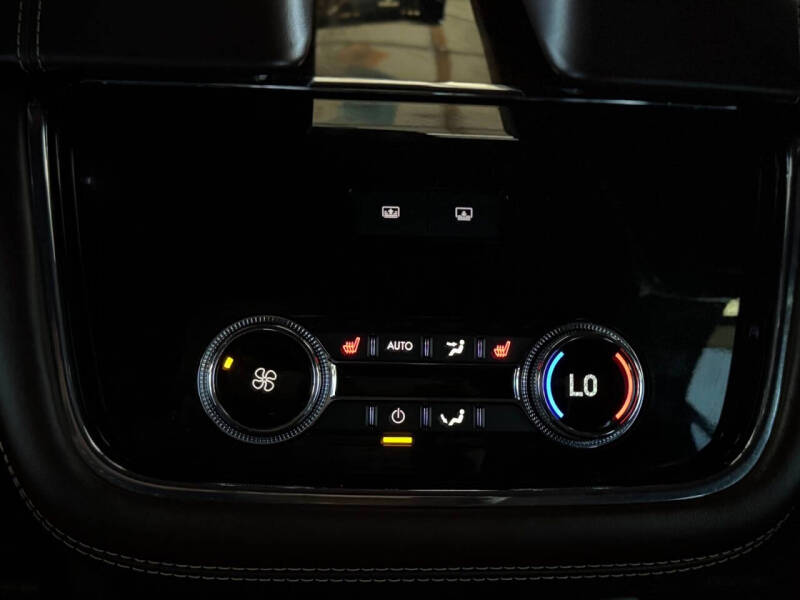 2020 Lincoln Navigator L Black Label