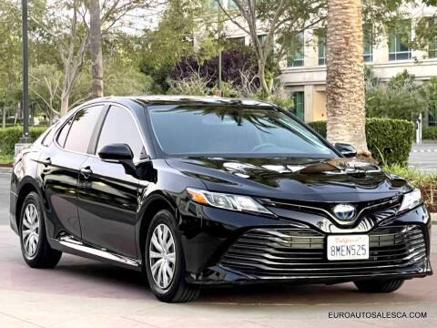 2019 Toyota Camry Hybrid LE