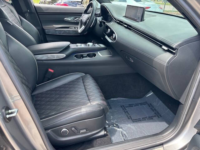 2022 Genesis GV70 22