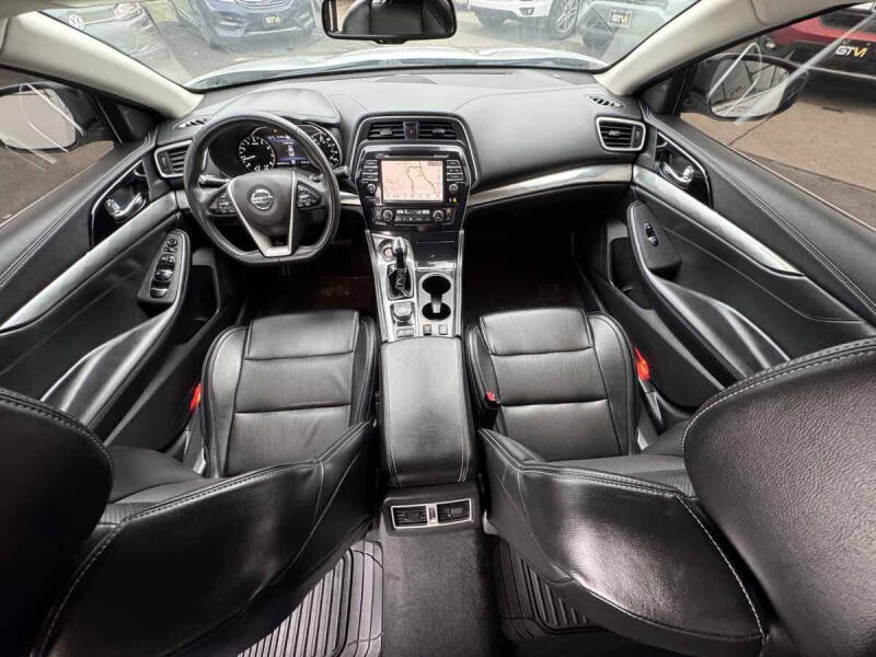 2022 Nissan Maxima 3.5 SV