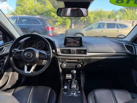 2018 Mazda MAZDA3 Touring