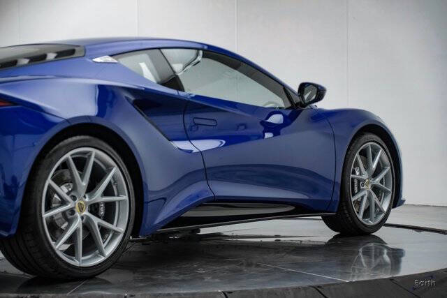 2025 Lotus Emira V6 Base