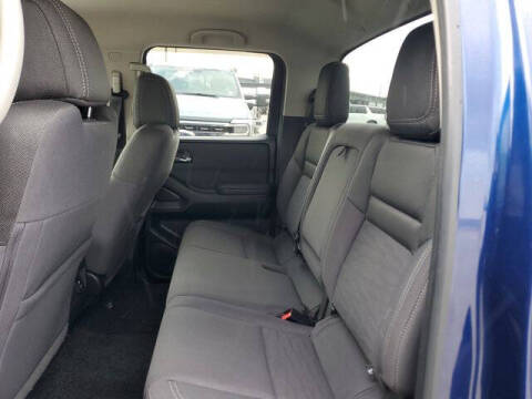 2022 Nissan Frontier SV